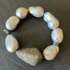 Baroque pearl and diamond bracelet